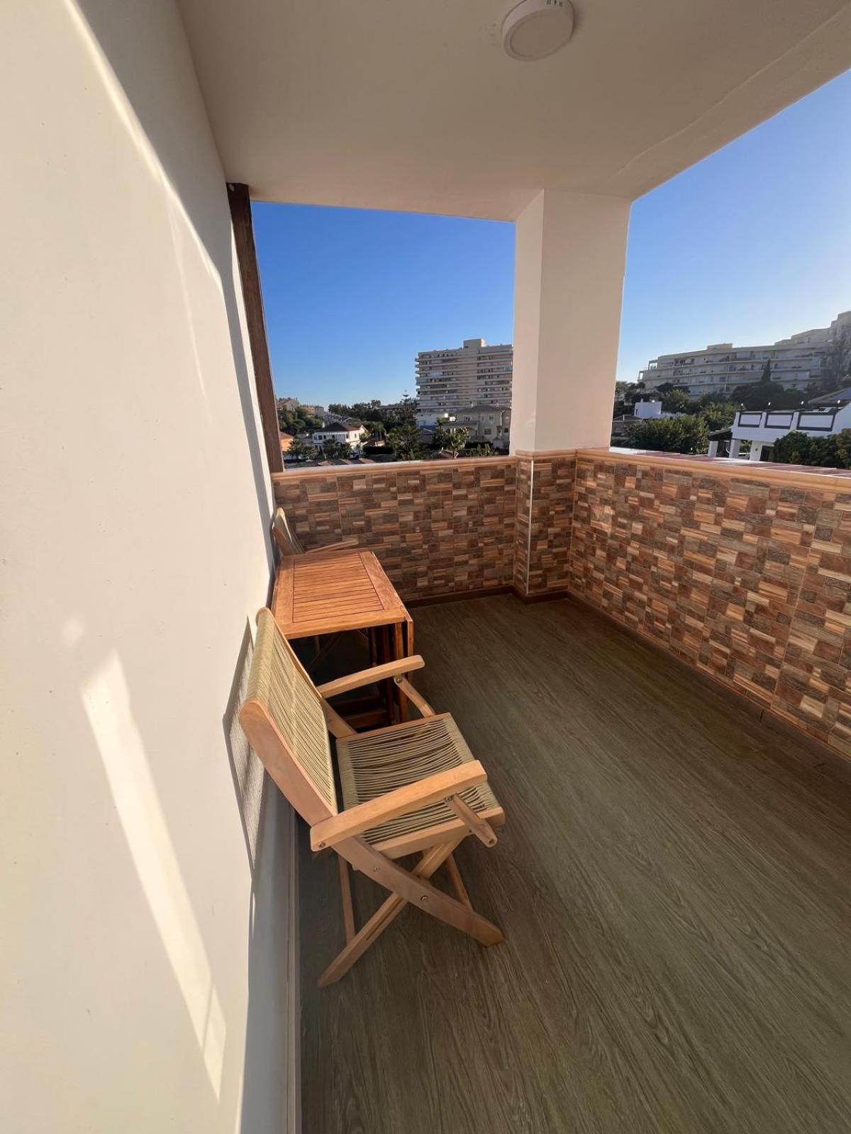 Calma En La Playa Apartment Benalmadena Bagian luar foto